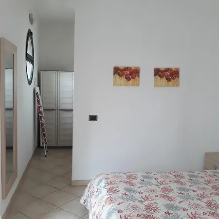 Guesthost - La Casa Papavero In The Centre Of Pula! Apartmán *